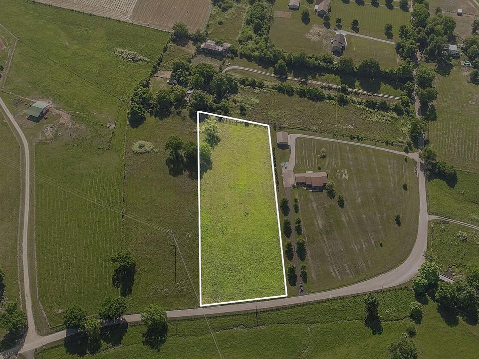 2nd image of 1465 Old Lair Rd