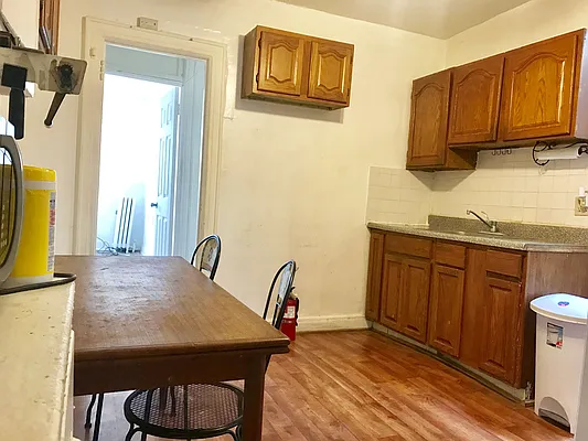 Rented by Voro, LLC | media 6