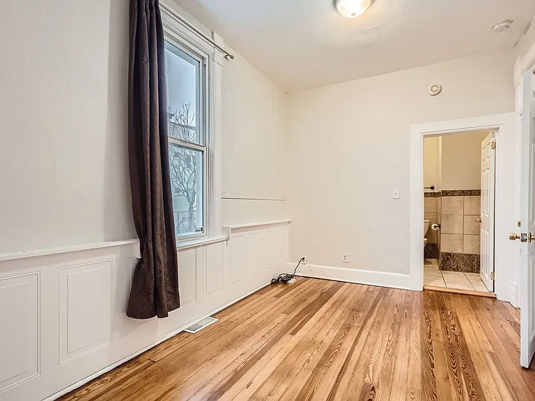 1381 Knox Ct — Photo 13