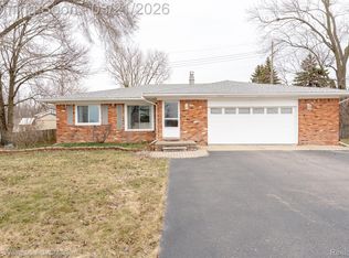 25738 Beck Rd, Novi, MI 48374