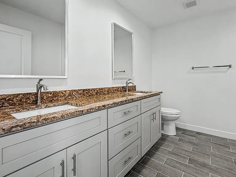 5330 Gaines St — Photo 14