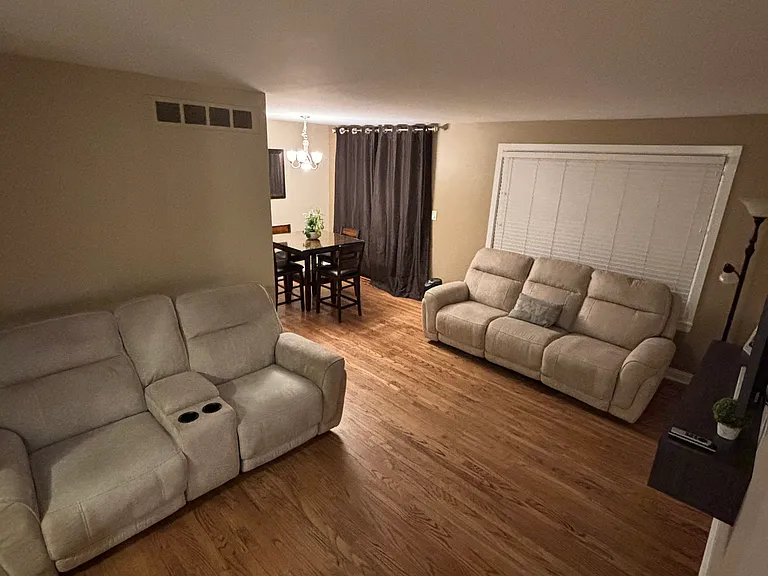 1811 Wilshire St — Photo 14
