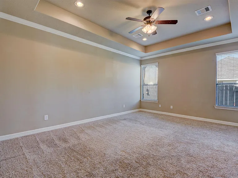 25151 Alina Ln — Photo 12