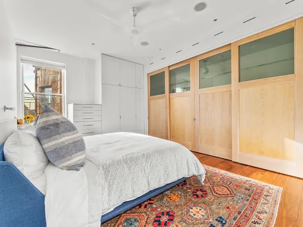 214 Riverside Drive image 8 of 16