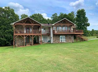 355 Harvey Gosnell Rd, Campobello, SC 29322