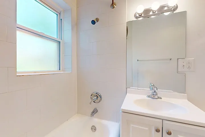 5222-38 S. Drexel Avenue — Photo 44