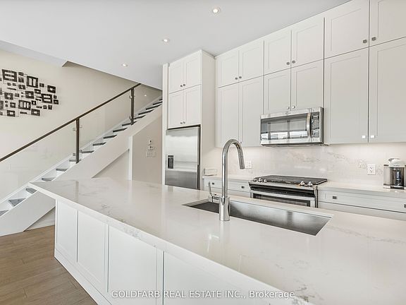 5th image of 3547 Riva Ave
