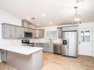 1119 W Hillview St, Mesa, AZ 85201