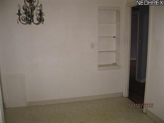 3rd image of 9330 Outlook Dr