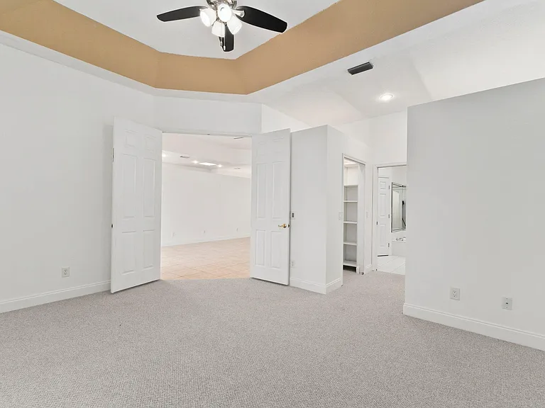 435 SW Jefferson Cir — Photo 22