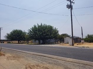 961 N Spruce Ave, Lindsay, CA 93247