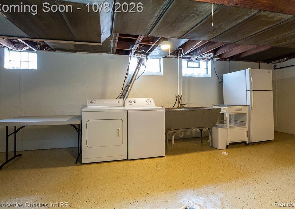 1225 E 4th St, photo 25