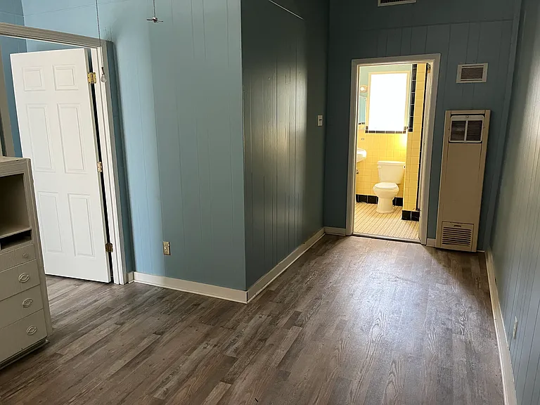 345 E Ridgeway St — Photo 15