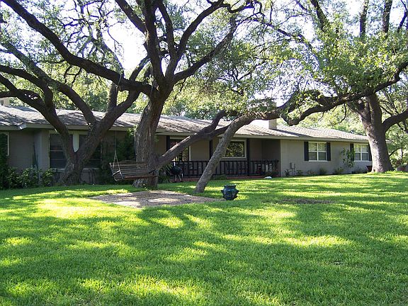Big Live Oaks in Front Yard