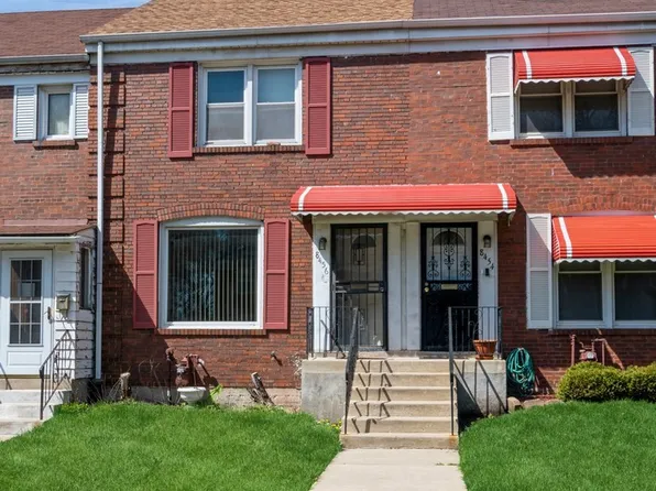 8456 S Bennett Ave, Chicago, IL 60617