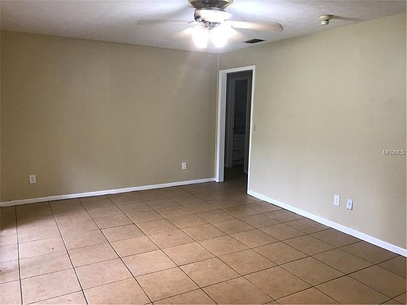 5th image of 5308 Martin Ln