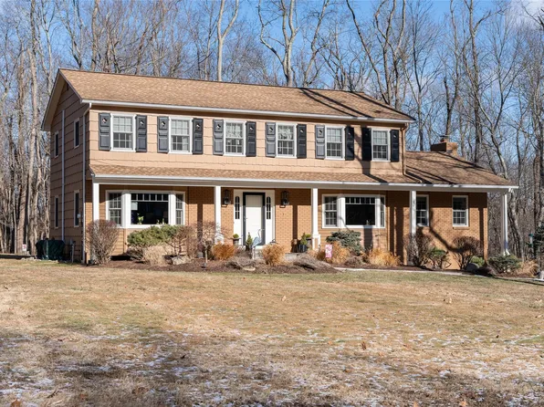 1 Sawgrass Drive, Katonah, NY 10536