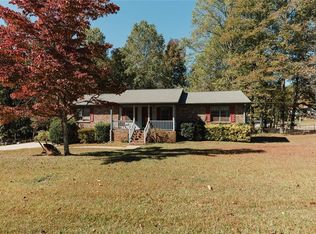 5521 Balmoral Dr, Douglasville, GA 30135