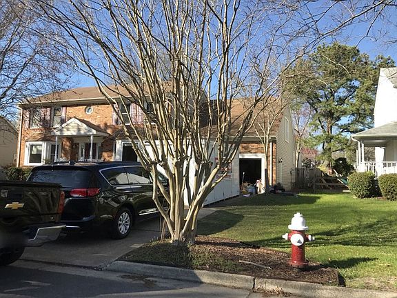 2nd image of 1120 Belvoir Ln
