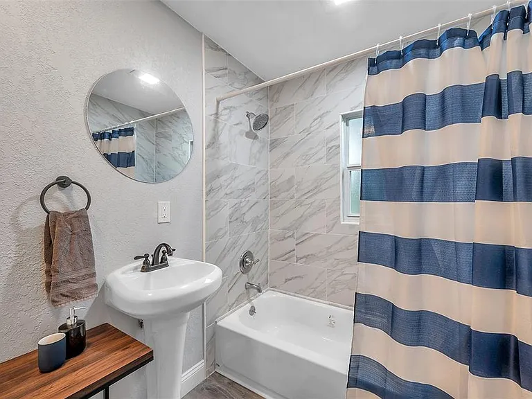 3720 3rd Ave N #1/2 — Photo 35
