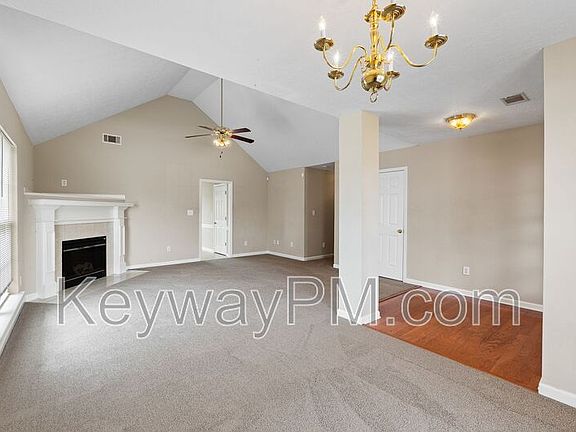 5th image of 313 Elbrus Way