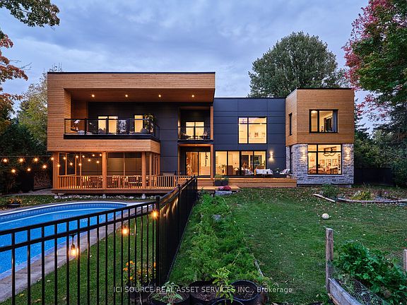 3rd image of 73 Pineglen Cres