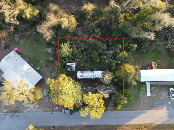 20931 NE Pine St, Blountstown, FL 32424