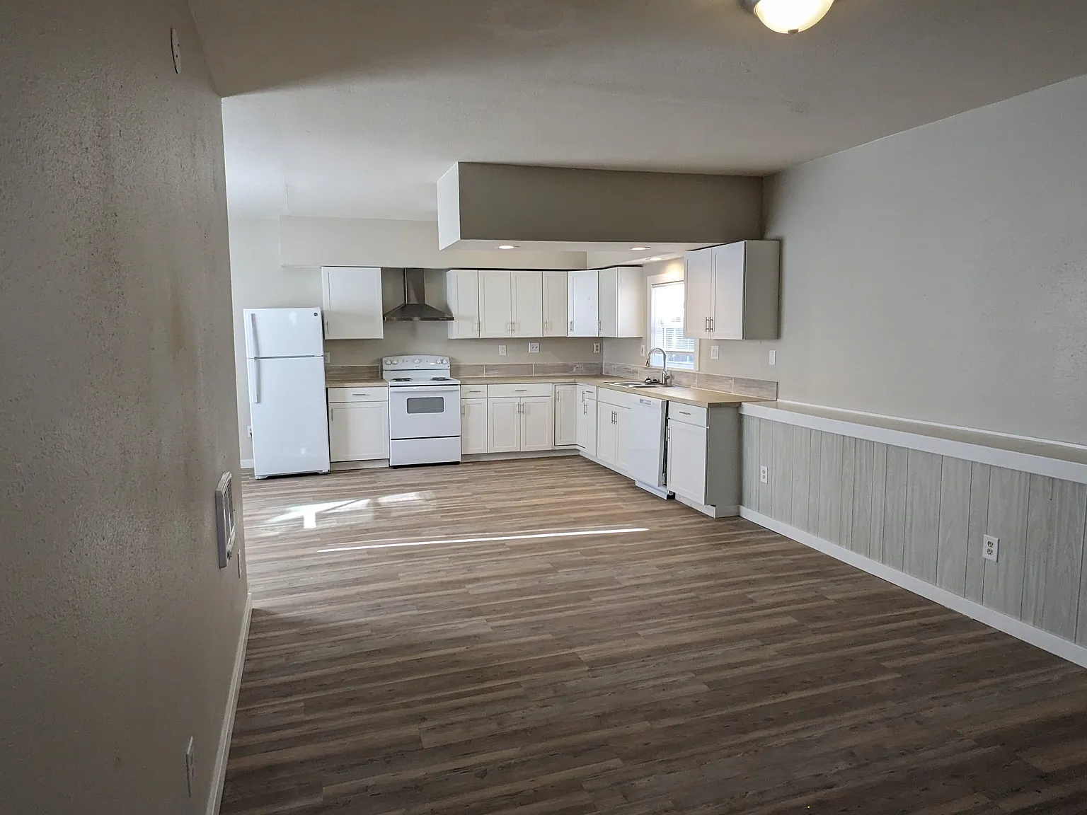 1 bed, 735 sqft, $1,495 — Photo 3