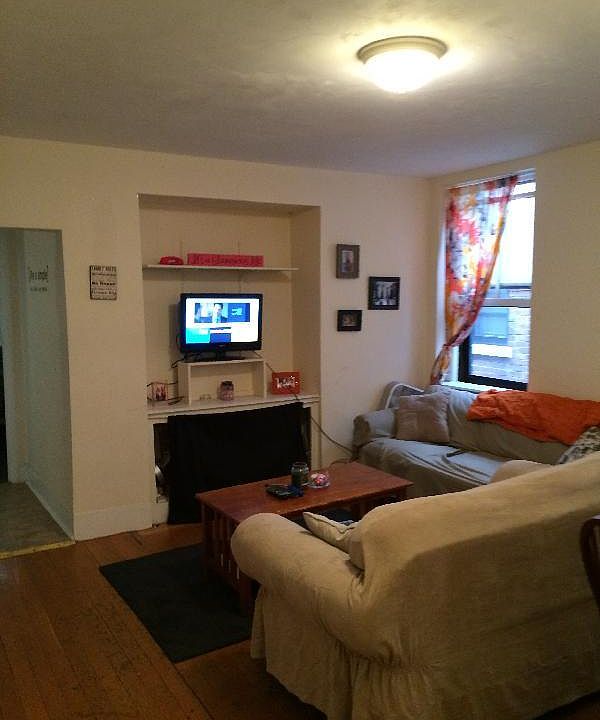 2nd image of 19 Aberdeen St APT 6B