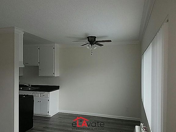 4th image of 360 W Chevy Chase Dr APT 3