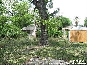 2nd image of 807 Recio St