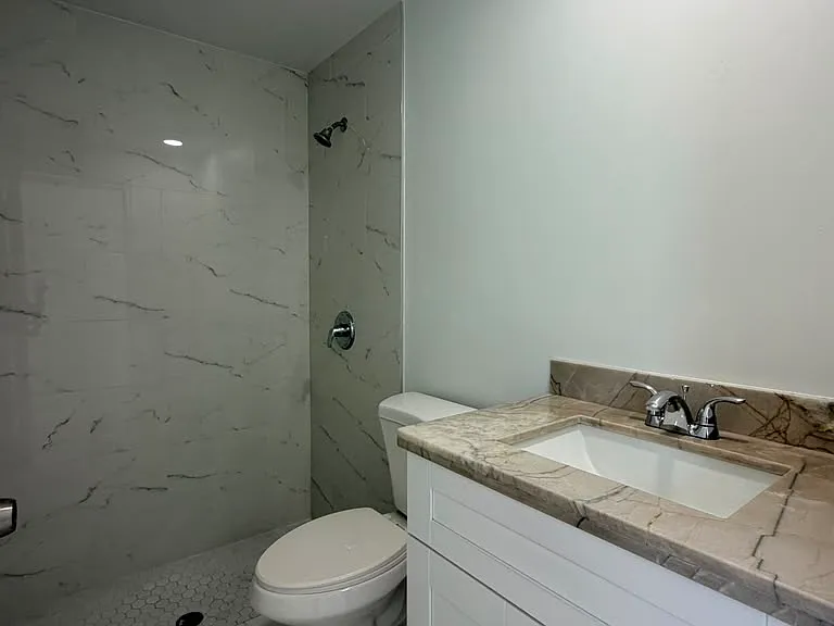4696 Weymouth St #4696 — Photo 6