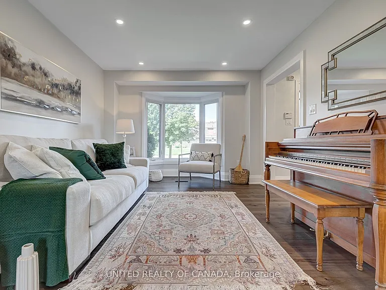 615 Sandford St — Photo 6