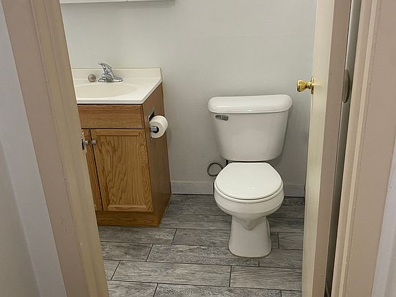 4th image of 1734 W 28th St APT 205