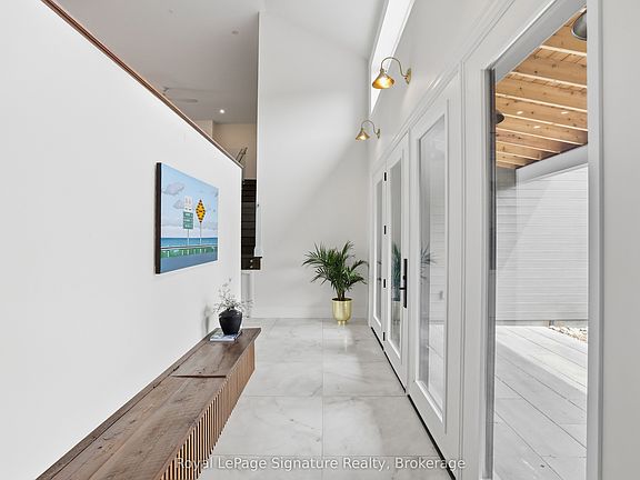5th image of 118 Timber Ln