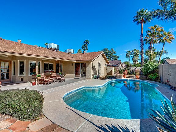 3rd image of 6233 E Blanche Dr