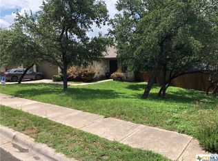 2105 Meadow View Dr, San Marcos, TX 78666
