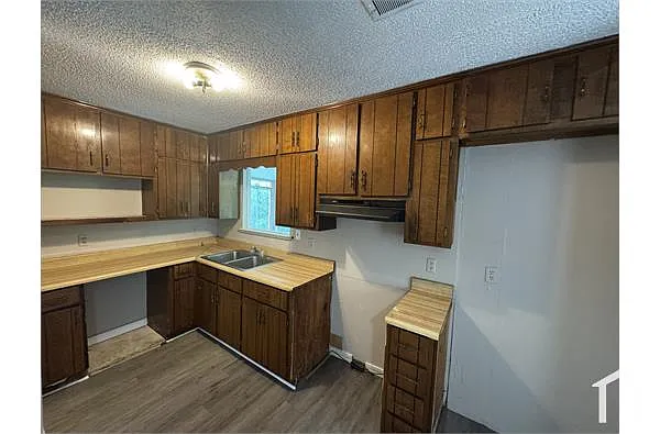 Building Photo - 1017 Rocky Brook Trl