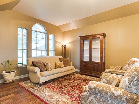 4th image of 1408 Las Brisas Dr