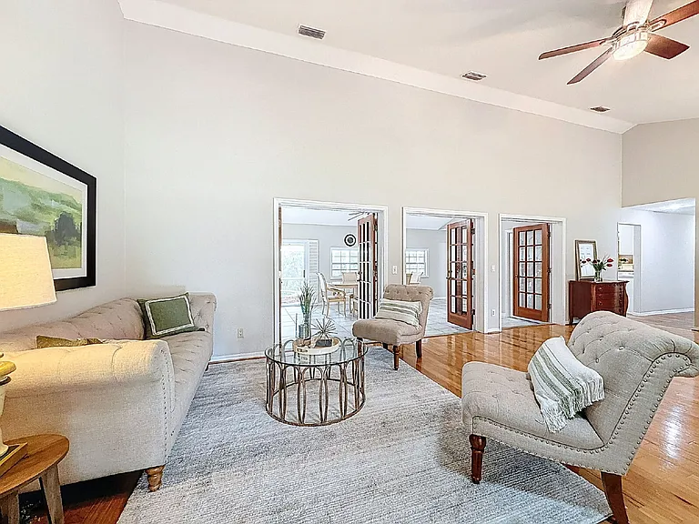 1055 Riverside Ridge Rd — Photo 26