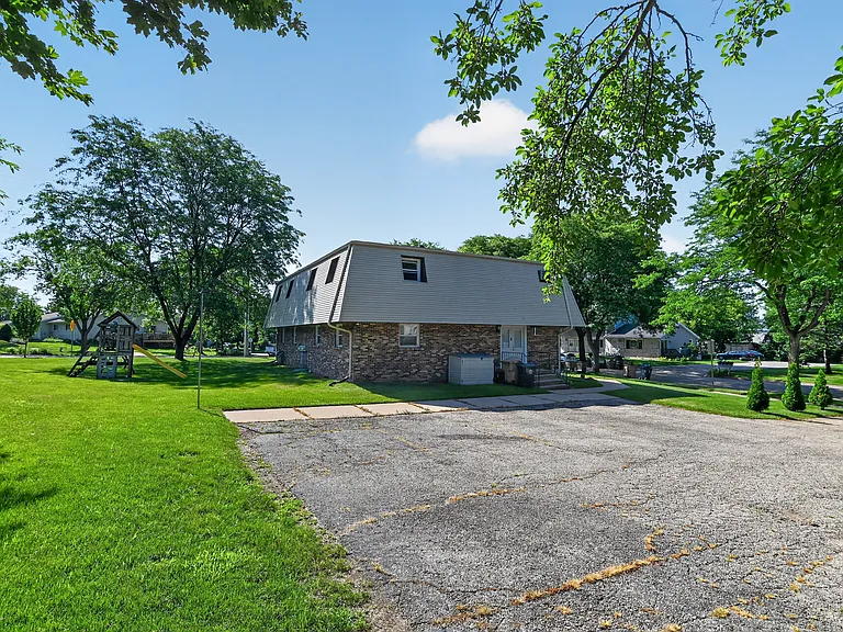 Exterior Parking