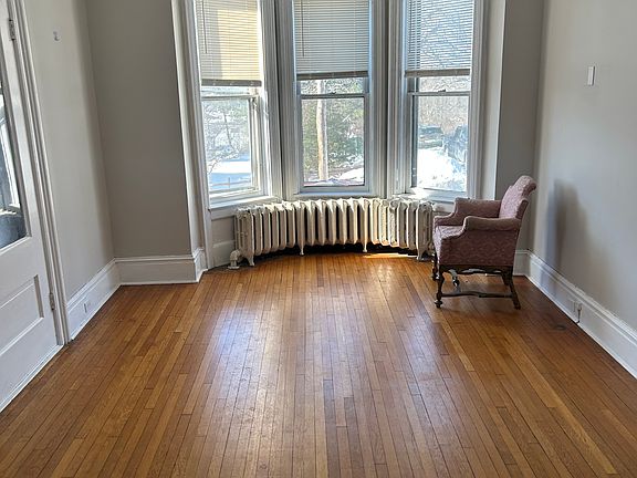 3rd image of 7 Academy St Unit 1