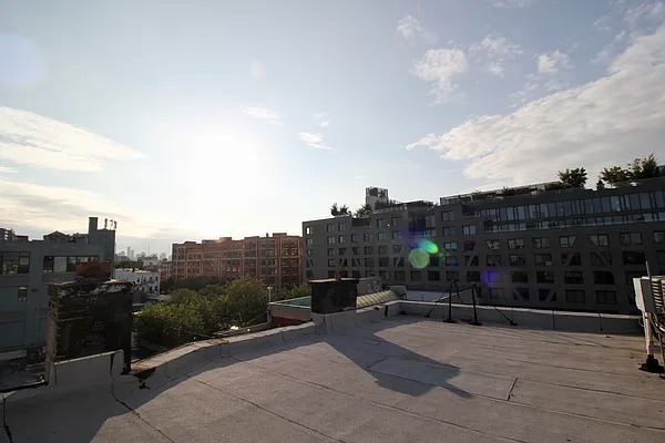 Rented by Hagstrom Management Inc | media 22