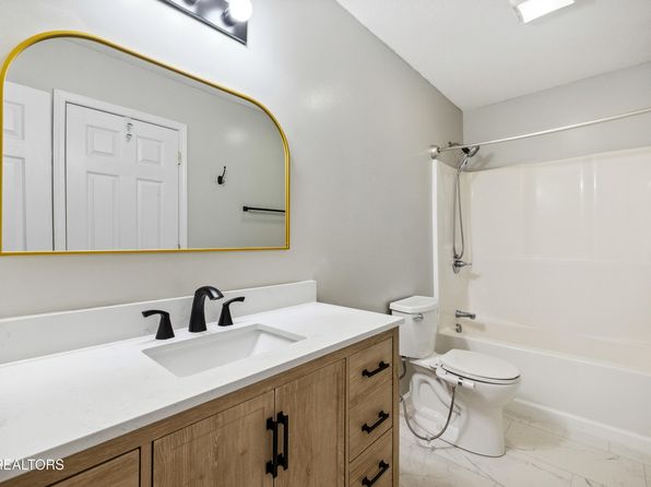 7626 Stonewood Creek Dr, Corryton, TN 37721