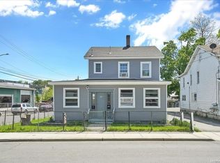 30 Academy Ave, Middletown, NY