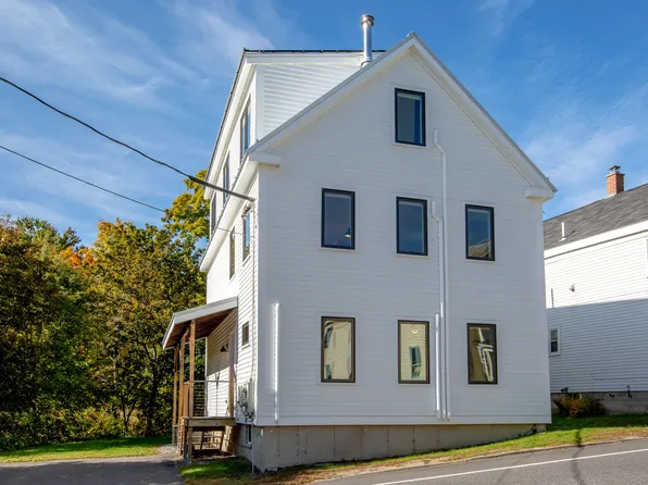 24 Main Street, Bowdoinham, ME 04008