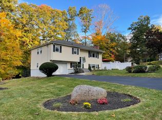 101 Woodside Rd, Franklin, MA 02038