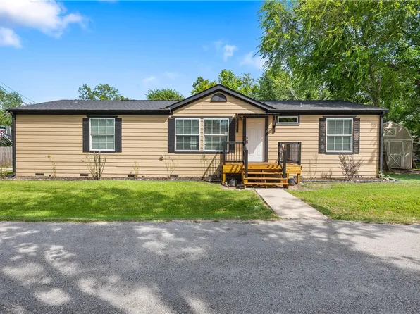 1101 E 27th St, Bryan, TX 77803