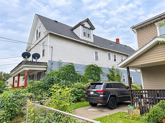 2nd image of 11 Maria St