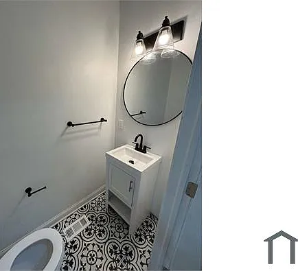 5 bed, $2,800 — Photo 4